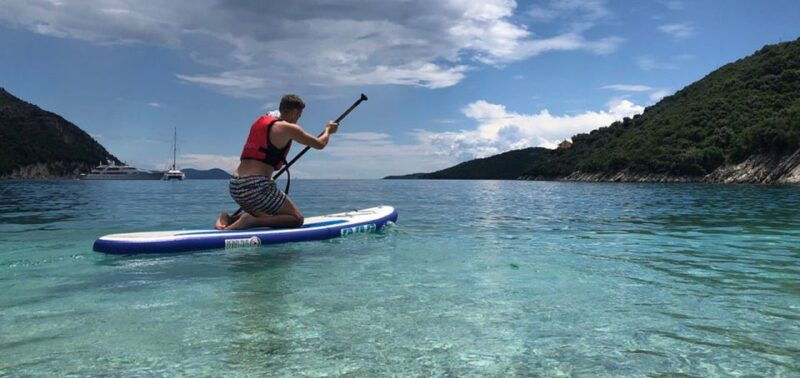 meganisi-half-day-guided-sup-tour-to-nisida-thilia-island
