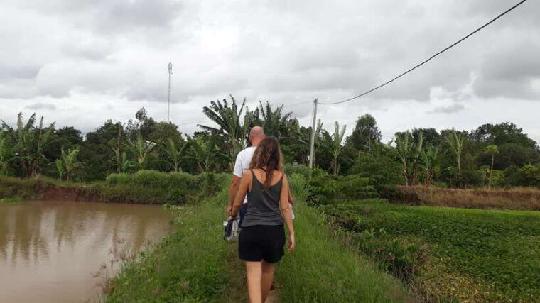 mekong-day-tour-by-carcai-be-market-local-island-cycling