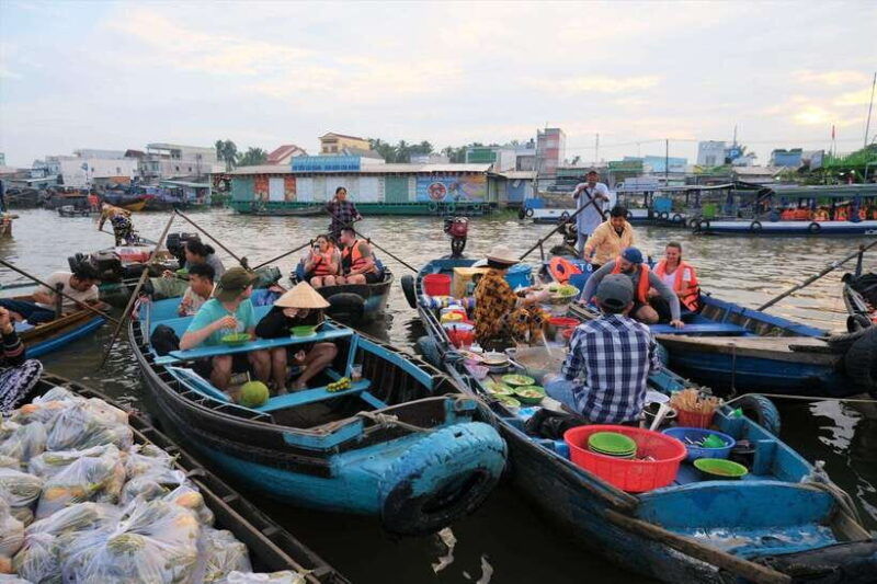 mekong-delta-floating-market-2-days-1-night