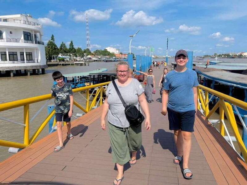 mekong-delta-tour-cai-rang-floating-market-2-days-1-night-10