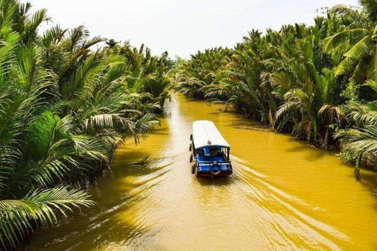 mekong-delta-tour-cai-rang-floating-market-2-days-1-night-10
