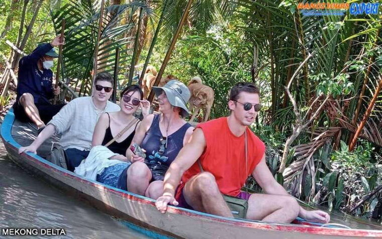 mekong-delta-tour-to-cai-be-tan-phong-island-full-day