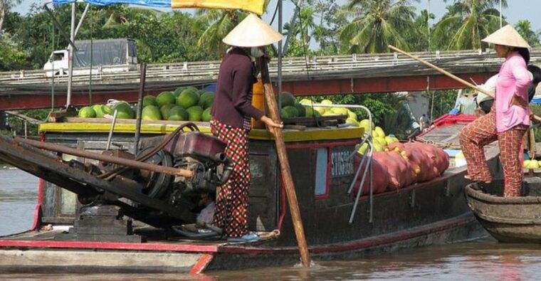 mekong-tour-cai-be-can-tho-floating-market-2-days