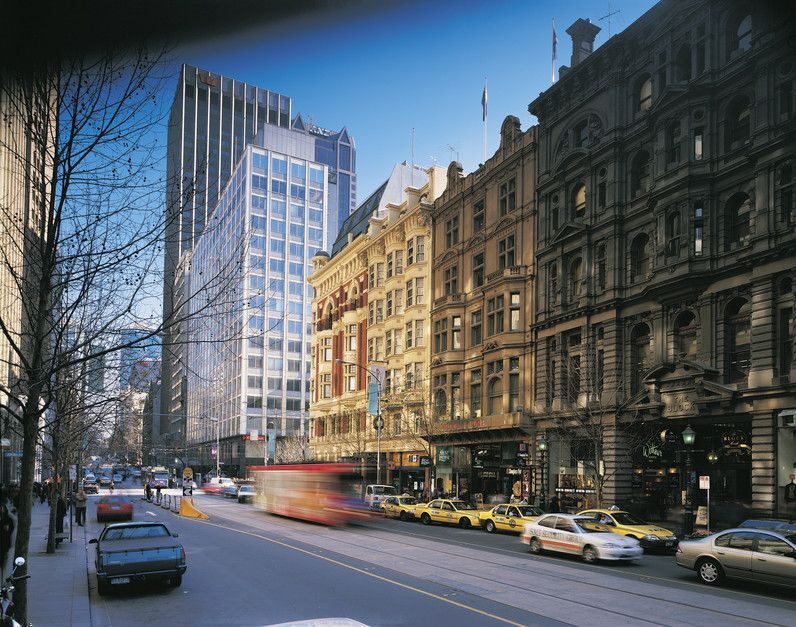 Melbourne 3-Hour Small Group Tour with Beach Boxes - A Closer Look at the Tour Experience
