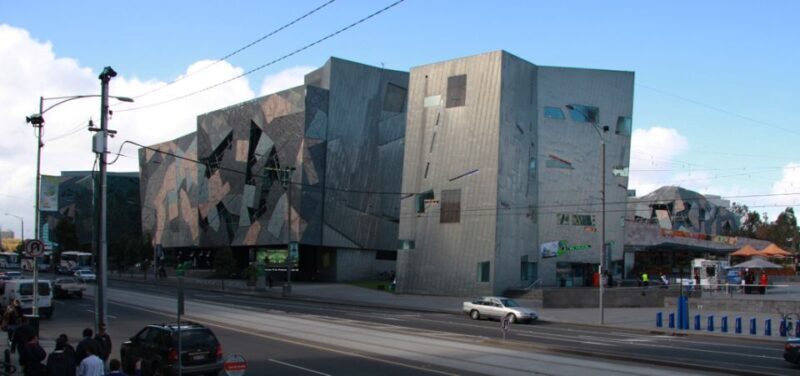 Melbourne 3-Hour Small Group Tour with Beach Boxes - FAQ