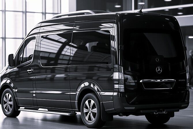 Melbourne CBD Transfer to MEL Airport Private Van Hire - What Does the Booking Include?