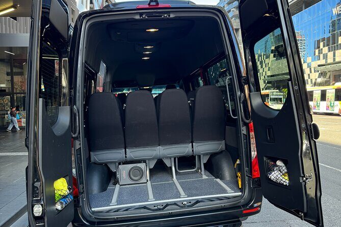 Melbourne CBD Transfer to MEL Airport Private Van Hire - The Breakdown: What to Expect