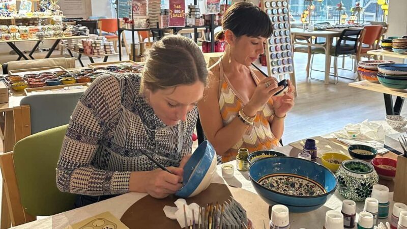 Melbourne: Ceramic Plates & Bowls Paint and Sip Classes - The Experience: What to Expect from the Workshop