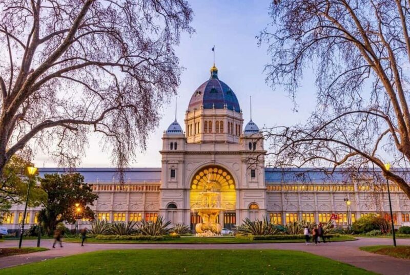 Melbourne: City Highlights Private Guided Walking Tour - Key Points
