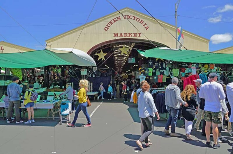 Melbourne: City Highlights Private Guided Walking Tour - Markets and Food: The Heartbeat of the City