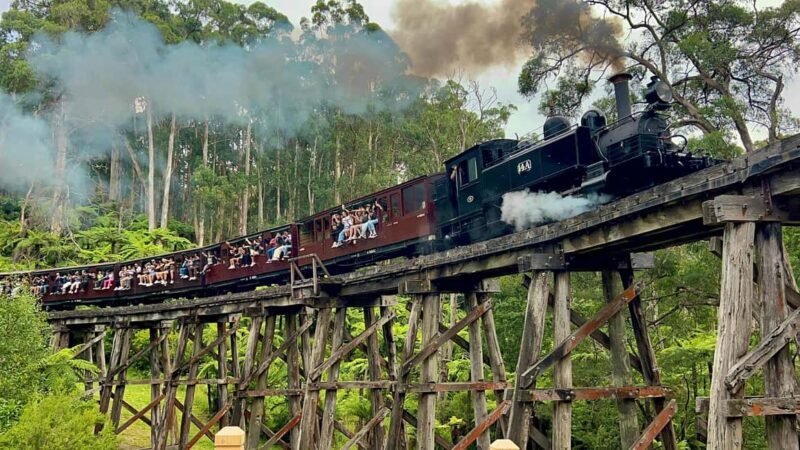 Melbourne: Half-Day Puffing Billy Steam Train Experience - Emerald Lake Park and the Great Outdoors