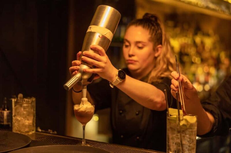 Melbourne: Local Laneway Bars and Their Stories - Key Points