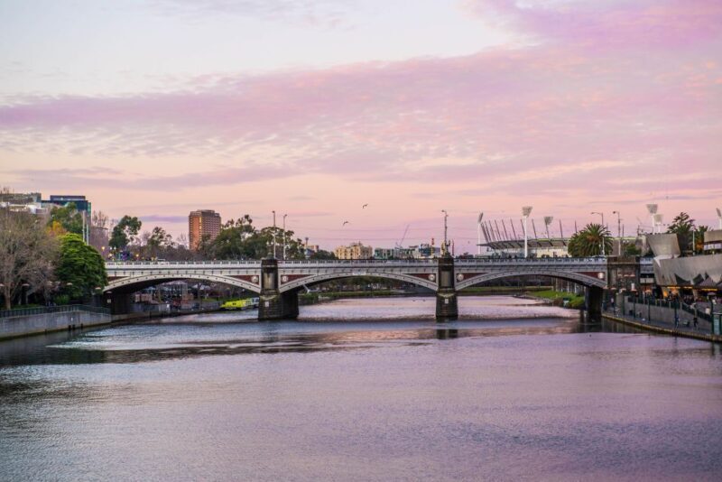 Melbourne: Spirit Of Melbourne Yarra River Lunch Cruise - The Sum Up