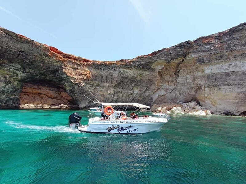 Mellieha: 1:00pm Speedboat round Comino Caves 2h Blue Lagoon - An In-Depth Look at the Speedboat Tour Experience