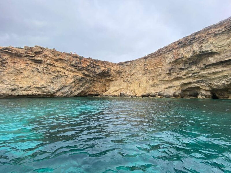 mellieha-1100am-speedboat-round-comino-cave-2h-blue-lagoon