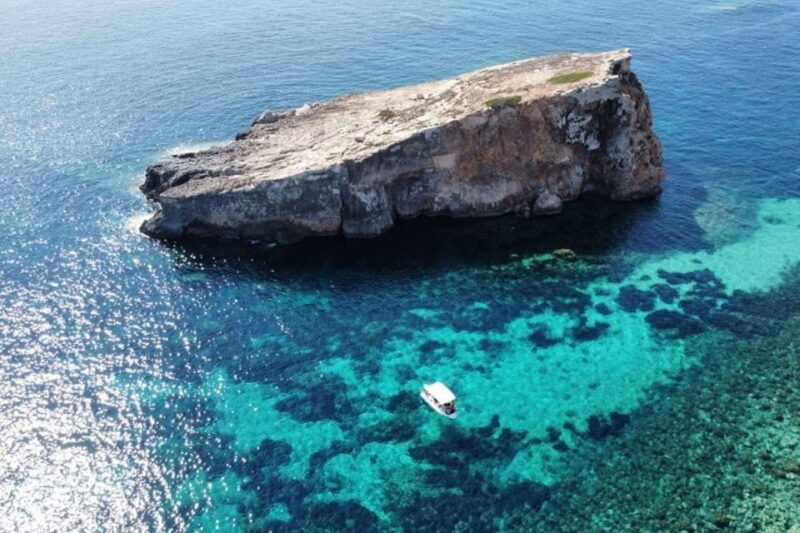 mellieha-boat-ride-around-comino-caves-blue-lagoon