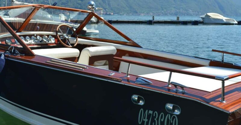 menaggio-villas-of-central-lake-como-private-boat-tour