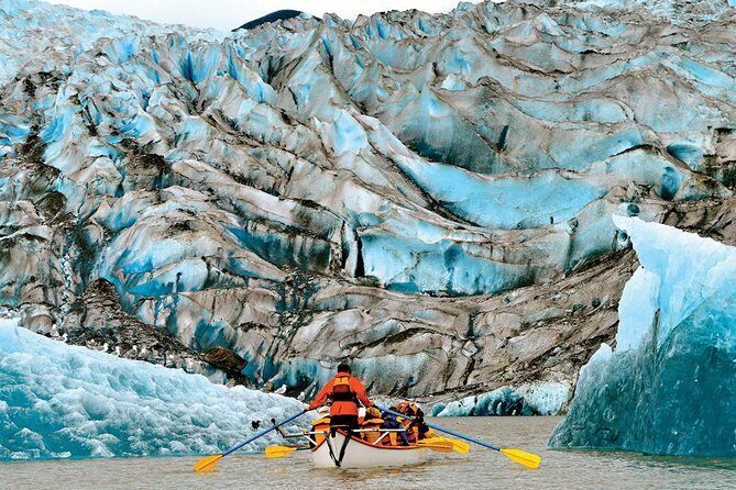 Mendenhall Lake Canoe Adventure - Review of the Mendenhall Lake Canoe Adventure