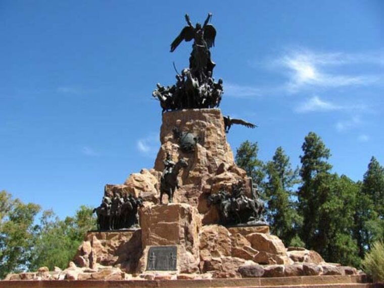 mendoza-half-day-sightseeing-city-tour