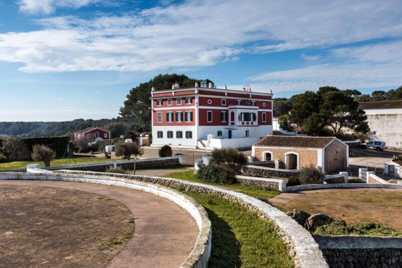 menorca-guided-visit-to-the-subaida-cheese-factory