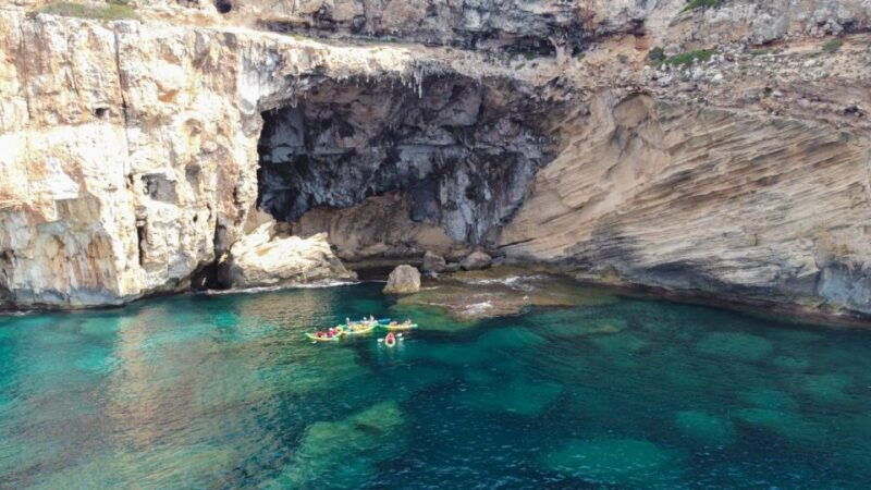 menorca-kayak-cave-route-photo-session