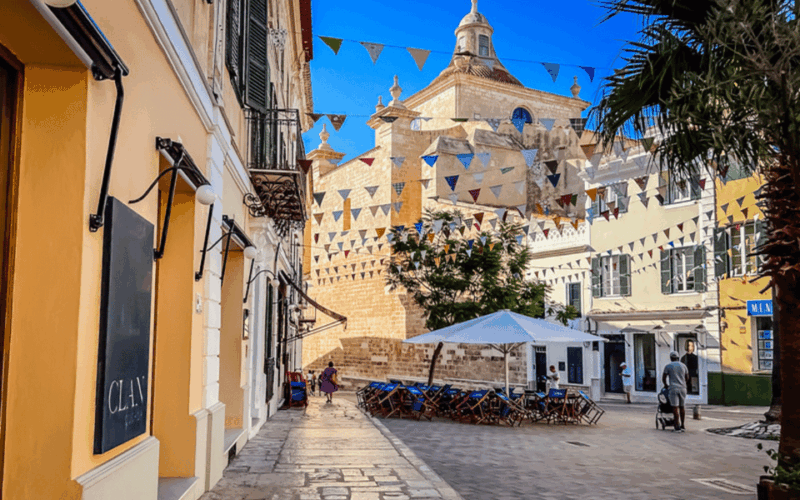 menorca-mahon-guided-walking-tour-with-history-tastings-2