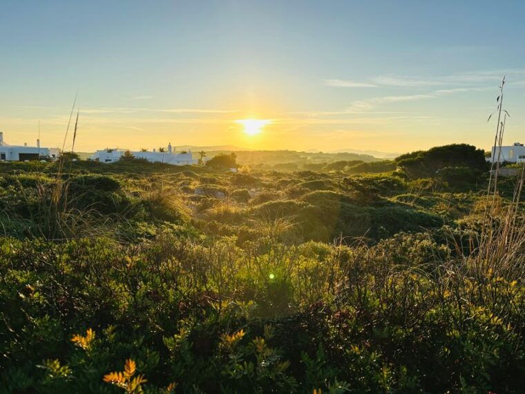 menorca-wakes-up-breakfast-at-sunrise