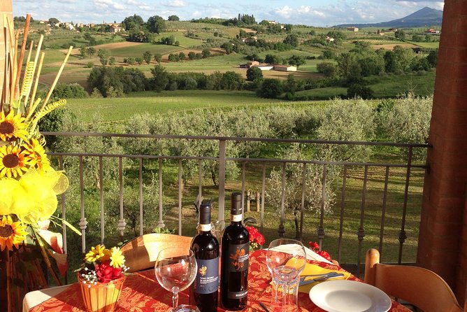 menu-with-a-view-in-the-enchantment-of-the-tuscan-hills-2