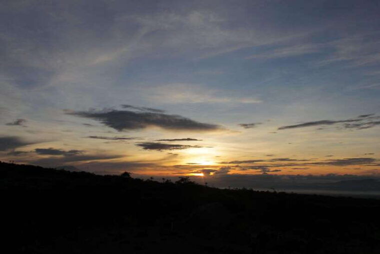 merapi-volcano-sunrise-with-4wd-jeep-and-step-on-cold-lava