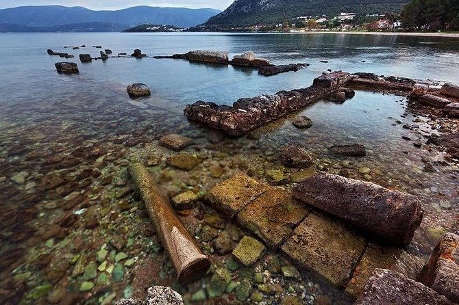 mercedes-private-tour-apostle-paul-biblical-footsteps-in-corinth