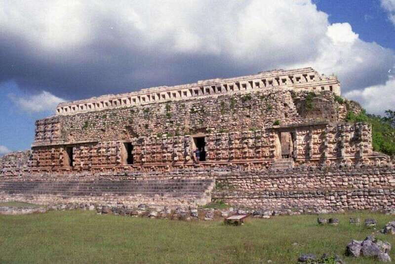 Merida: Uxmal and Kabah Ruins Tour with Chocolate History - Key Points