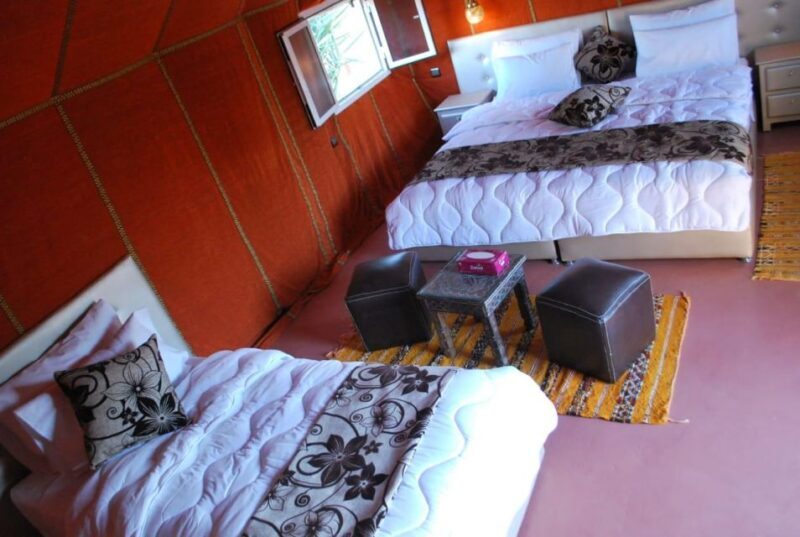Merzouga Overnight Stay in a Berber Tent and Camel Ride - Authenticity and Common Challenges