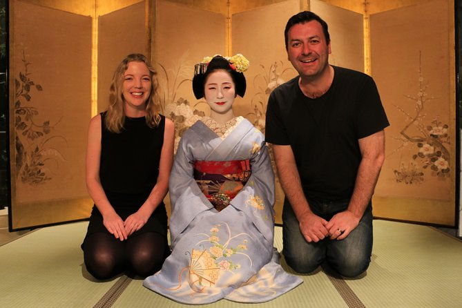 mesmerizing-dinner-with-maiko-geisha