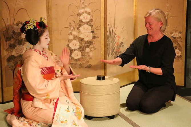 mesmerizing-dinner-with-maiko-geisha