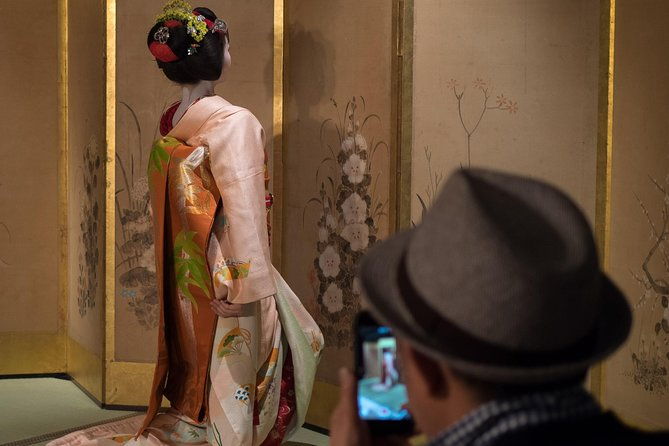 mesmerizing-dinner-with-maiko-geisha