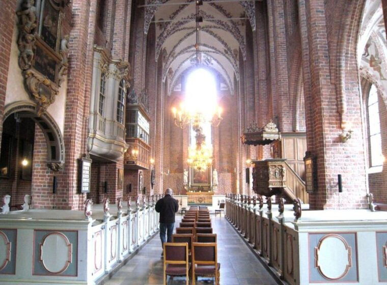 mesmerizing-helsingor-private-family-walking-tour
