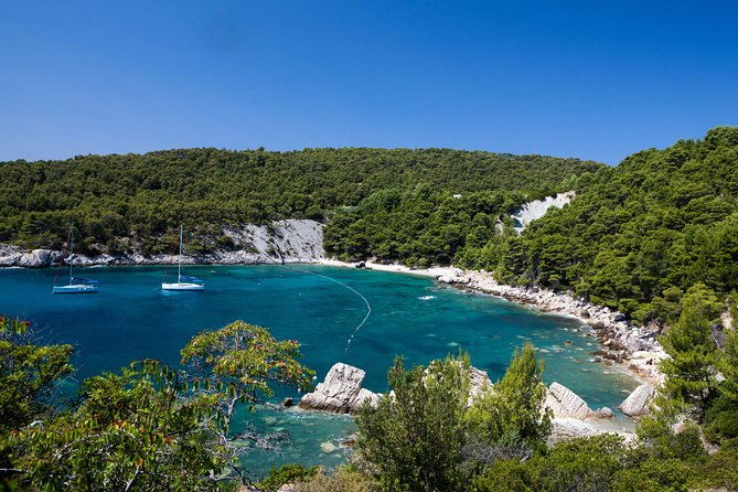 mesmerizing-hvar-speed-boat-tour-with-optional-wine-tasting