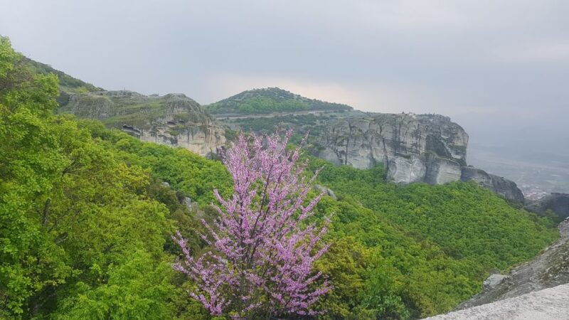 meteora-easy-hiking-adventure