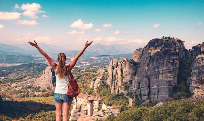 meteora-hiking-tour-with-local-guide-and-monastery-visit-3