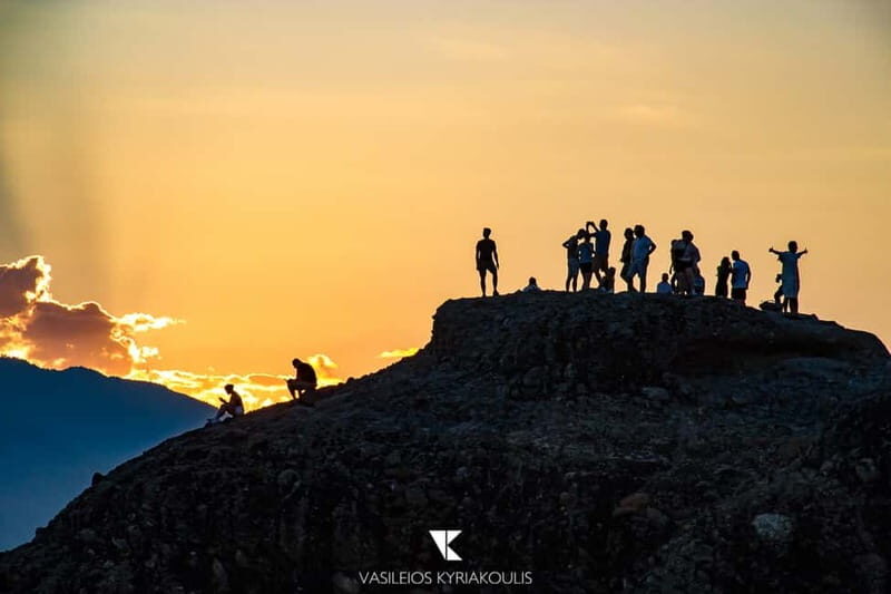 Meteora: Majestic Sunset Tour & Monasteries with Local Guide - Sunset Views and Photo Opportunities