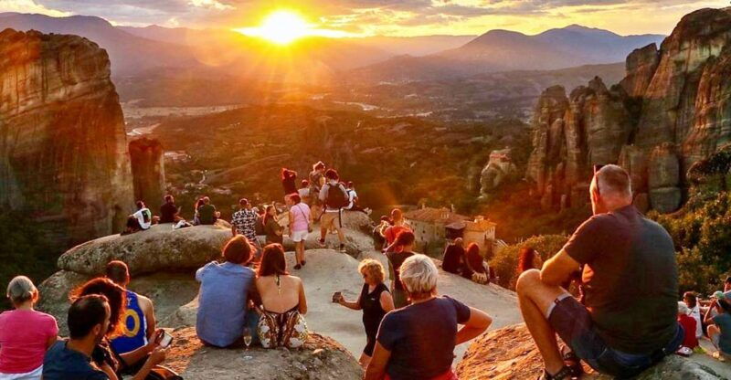 meteora-majestic-sunset-tour-monasteries-with-local-guide