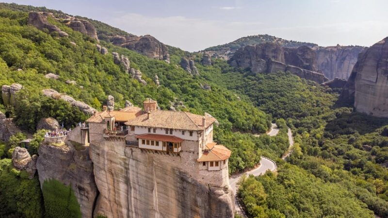 meteora-monasteries-byzantine-walks-from-halkidiki