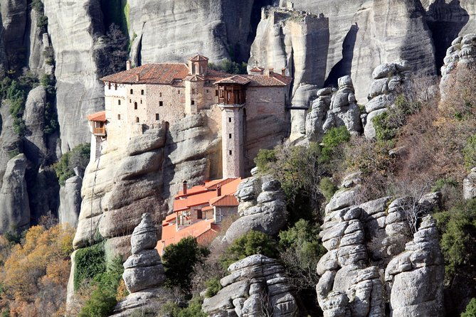 meteora-monasteries-fully-private-day-tour-with-great-lunch-drinks-included