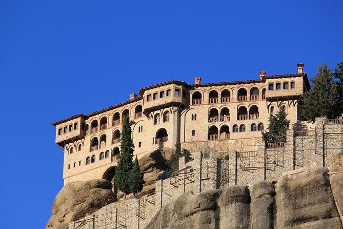 meteora-monasteries-fully-private-day-tour-with-great-lunch-drinks-included