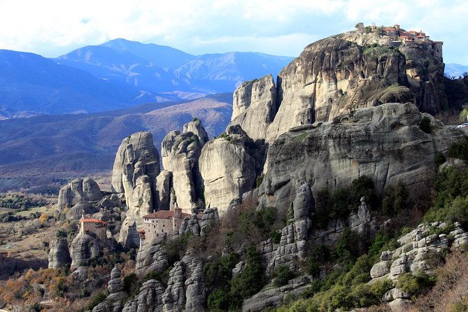 meteora-monasteries-fully-private-day-tour-with-great-lunch-drinks-included