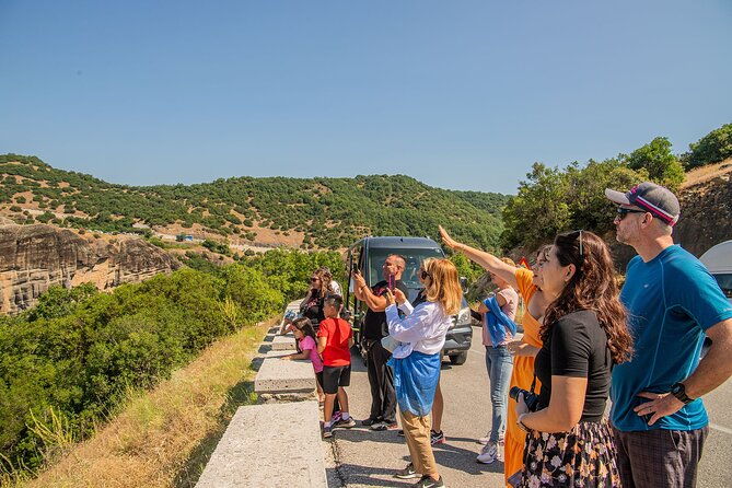 meteora-monasteries-half-day-small-group-tour-with-transport