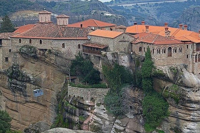 meteora-monasteries-thermopylae-private-full-day-tour-from-athens