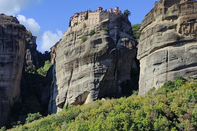 meteora-private-day-trip-from-thessaloniki