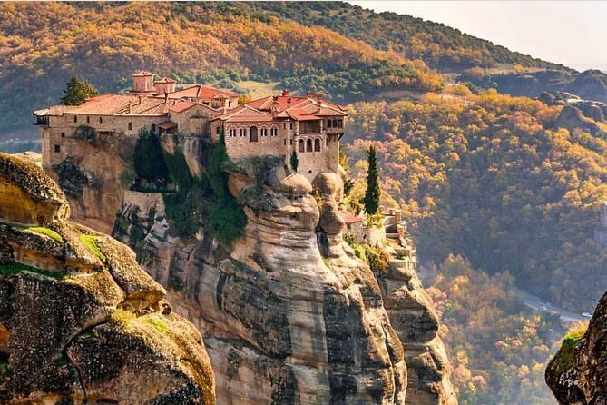Meteora Private Full Day Tour - Stop at Thermopylae: A Brief but Powerful Encounter with History
