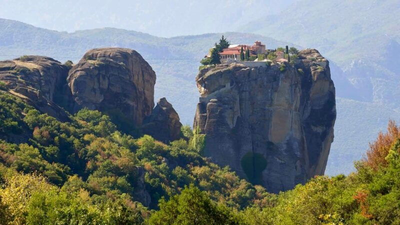 meteora-rocks-and-religious-sites-tour-with-photo-stops